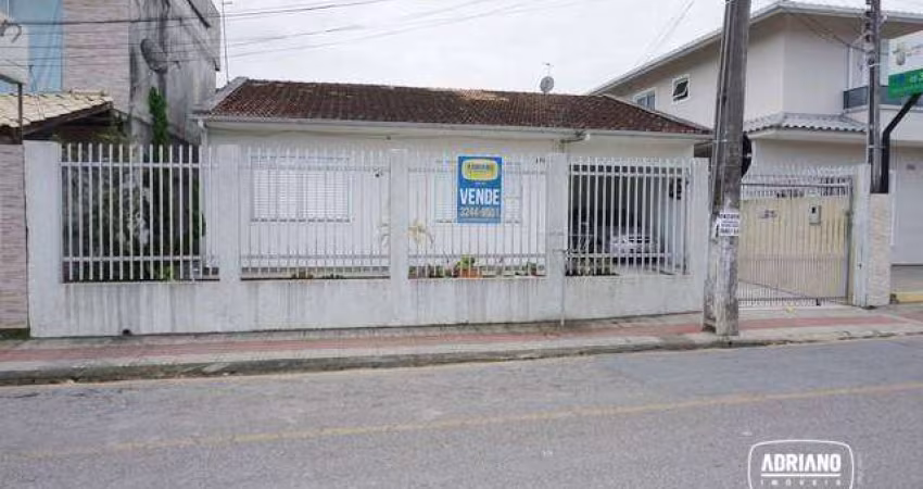 Casa com 2 dormitórios à venda, 80 m² por R$ 1.000.000,00 - Areias - São José/SC