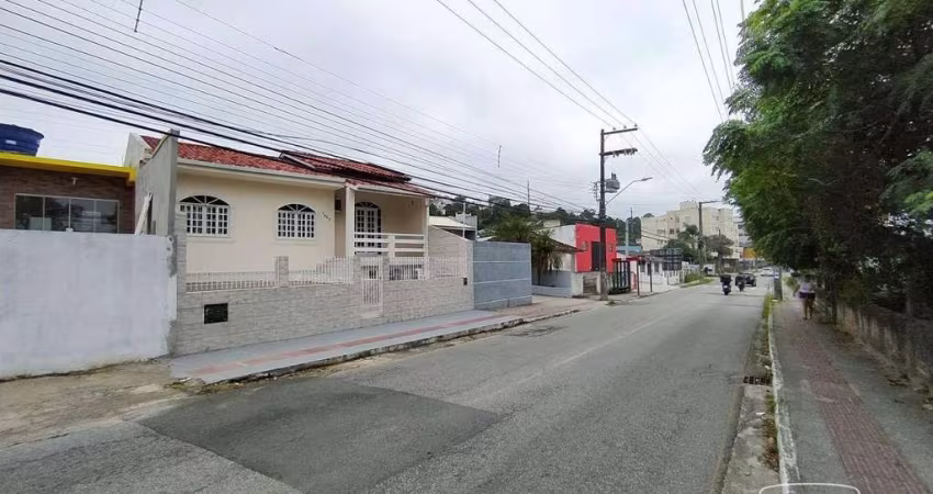 Casa com 4 dormitórios à venda, 139 m² por R$ 990.000,00 - Roçado - São José/SC