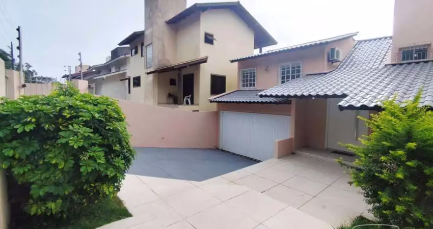 Casa com 4 dormitórios para alugar, 300 m² por r$ 8.157,87/ano - abraão - florianópolis/sc