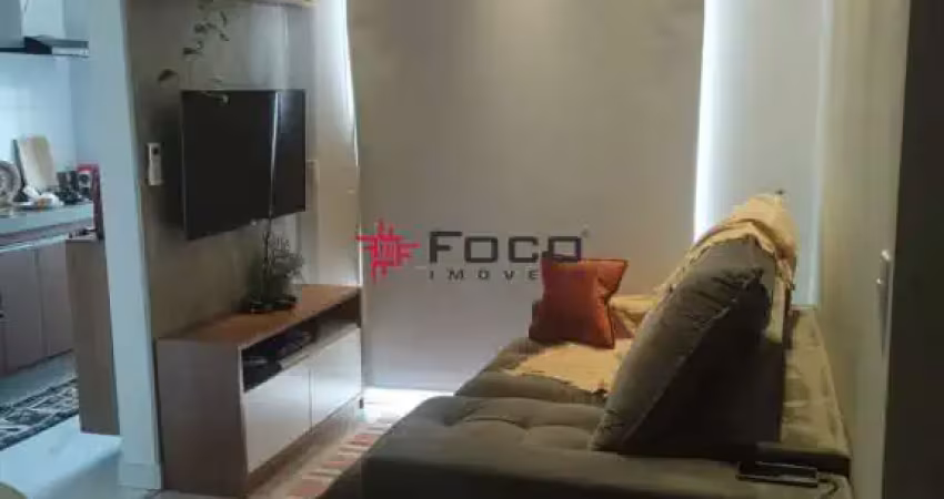 Apartamento/ 02 Dormitórios sendo 01 suíte/Condomínio Reserva Giardino/São José dos Campos