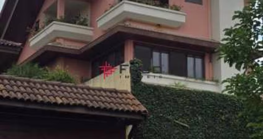 Casa com 4 suítes à venda, 530m² por R$ 4.100.000,00 no Jardim das Colinas