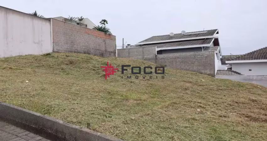 Terreno no condomínio residencial mantiqueira / 252 m²/ esquina / são josé dos campos.
