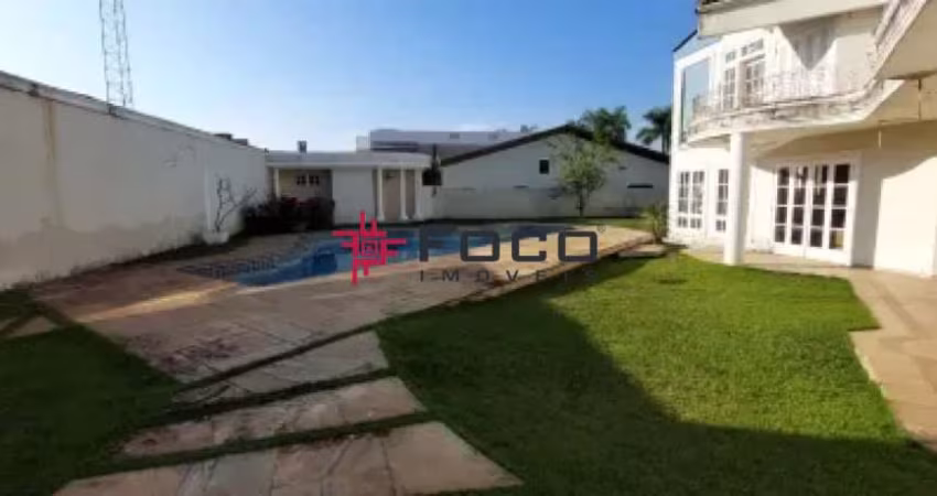 Casa Condomínio Colinas - Jardim das Colinas - 620 m2.