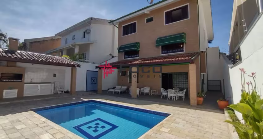 Casa 4 quartos, 360m² por R$ 2.100.000,00 - Jardim Esplanada