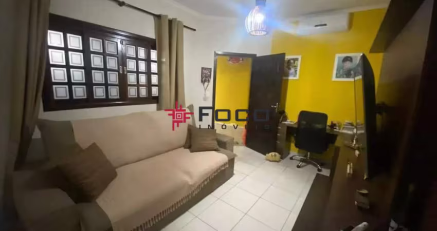 Casa com 3 Dormitórios - Bosque dos Eucaliptos