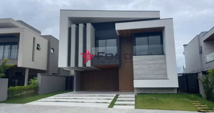 Casa à venda no Condomínio Alphaville com 4 suítes!