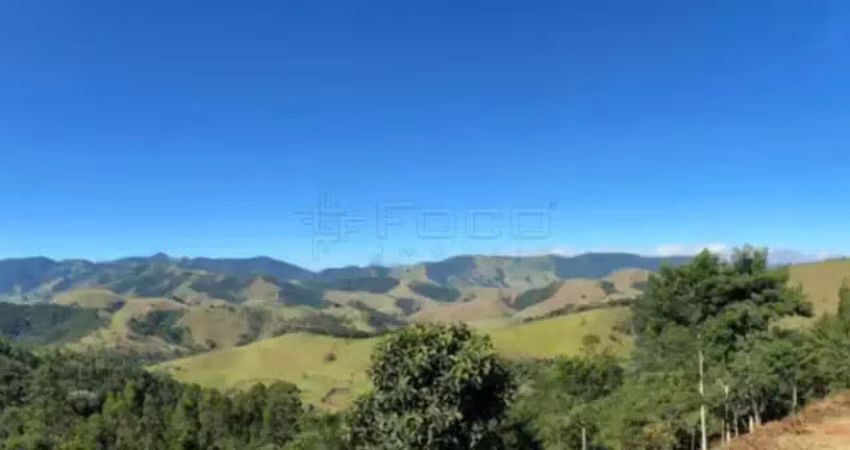 Terreno com vista panorâmica / 20.000m² / documentação completa com escritura definitiva / projeto pronto para construção/ estrada de acesso excelente / monteiro lobato