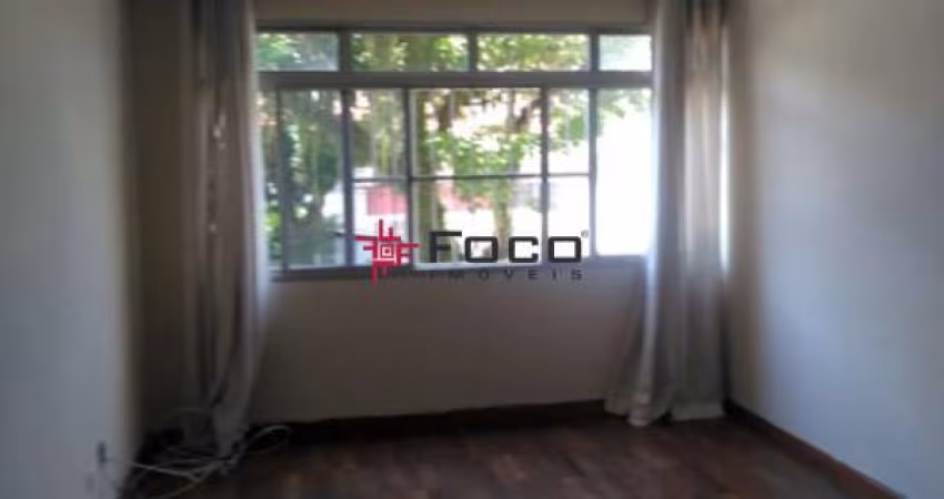 Apartamento / 4 dormitórios / 183m² / Vila Adyana / São José dos Campos