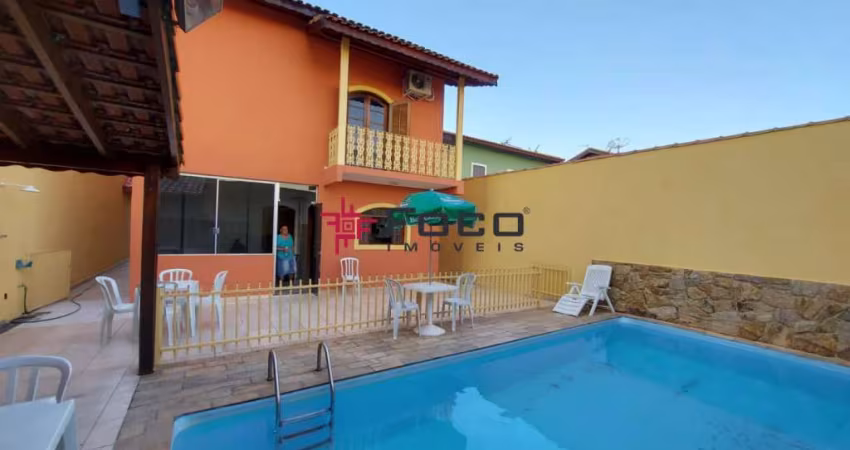 Casa sobrado/ Altos de Santana I/ 04 Dormitórios sendo 01 suíte/250m²/ Jacareí