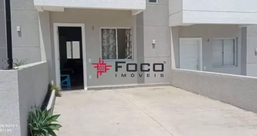Casa em condomínio/ Residencial São Francisco/ 02 Dormitórios sendo 01 suíte/116m²/ São José dos Campos