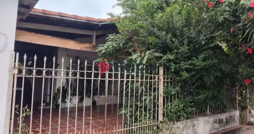 Casa térrea de uso misto - Vila Betânia - 04 dormitórios - 192m² - São José dos Campos