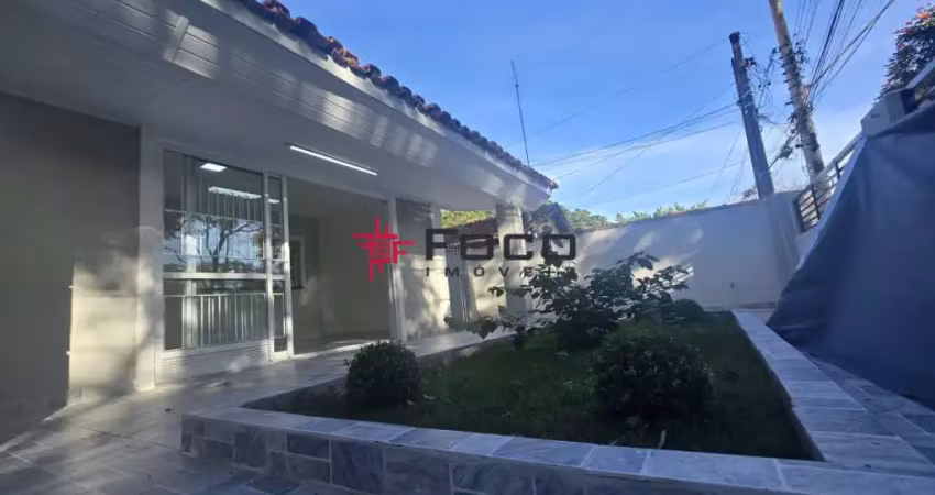 Casa com edícula  - Jardim Satélite - 3 dormitório/1 suíte - 160m²
