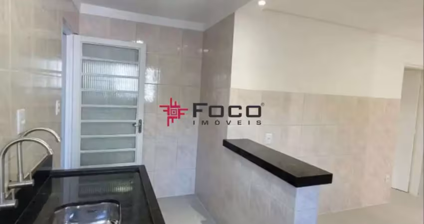 Casa/trinta e um de março/ 02 dormitórios sendo 01 suíte/150m²/ são josé dos campos