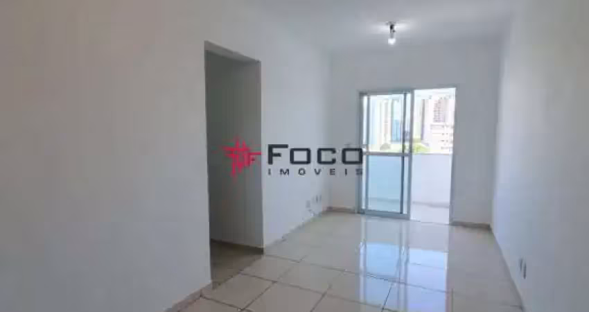 Apartamento - ed. varandas do apollo - vila ema - 02 dormitórios - 56m²