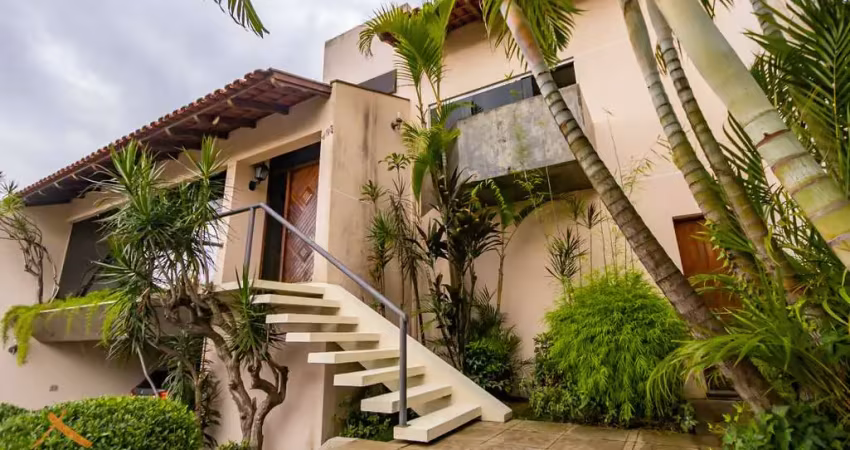 Casa com 4 quartos à venda na Rua Doutor Alcides Vieira Arcoverde, 483, Guabirotuba, Curitiba