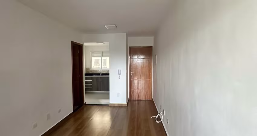 Apartamento, 2 Dorms para Alugar, 48 m² por R$ 1.450,00