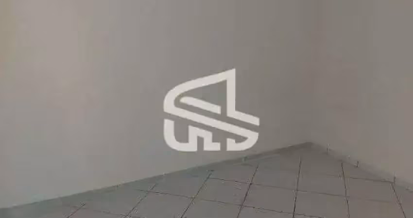 Kitnet para locacao com 15 m2 com banheiro na Rua Caninde, 544 - Pari