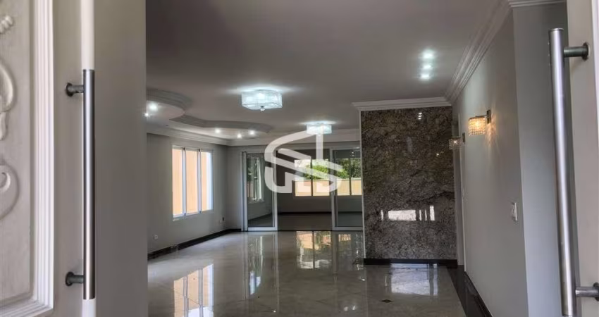 Casa com 4 suítes em 530m² - Alphaville