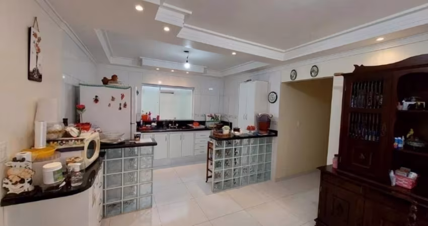 Sobrado espaçoso e Bem Localizada na Vila Yara - SP