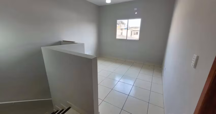 Casa sobreposta para venda em praia grande, sítio do campo, 2 dormitórios, 1 banheiro, 1 vaga