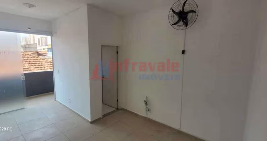 Sala, Centro, Jacareí, Cod: 13842