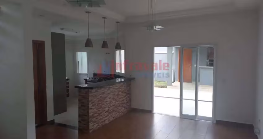 Sobrado de Condomínio com 3 dorms, Condomínio Residencial Fogaça, Jacareí - R$ 1.3 mi, Cod: 12674
