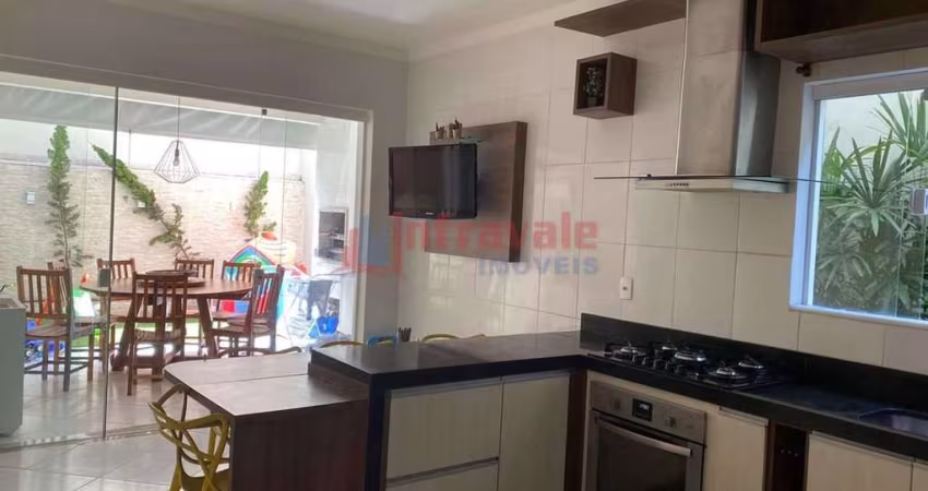 Casa com 3 dorms, Jardim Pararangaba, São José dos Campos - R$ 550 mil, Cod: 14033