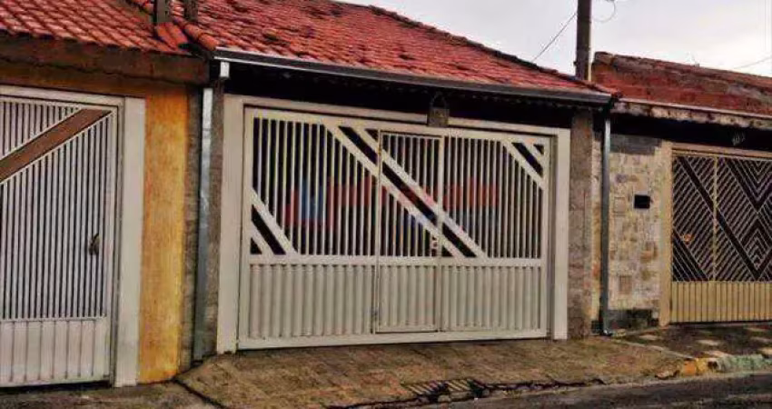Casa com 3 quartos, Vila Zezé, Jacareí - R$ 300 mil, Cod: 7709