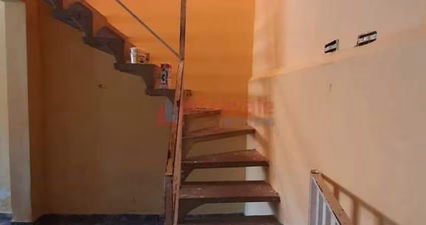 Casa com 3 quartos, Jardim Mesquita, Jacareí - R$ 340 mil, Cod: 10236