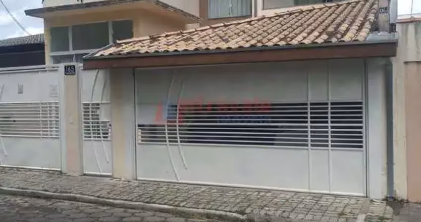 Sobrado com 3 dorms, Jardim Mesquita, Jacareí - R$ 1.1 mi, Cod: 11455