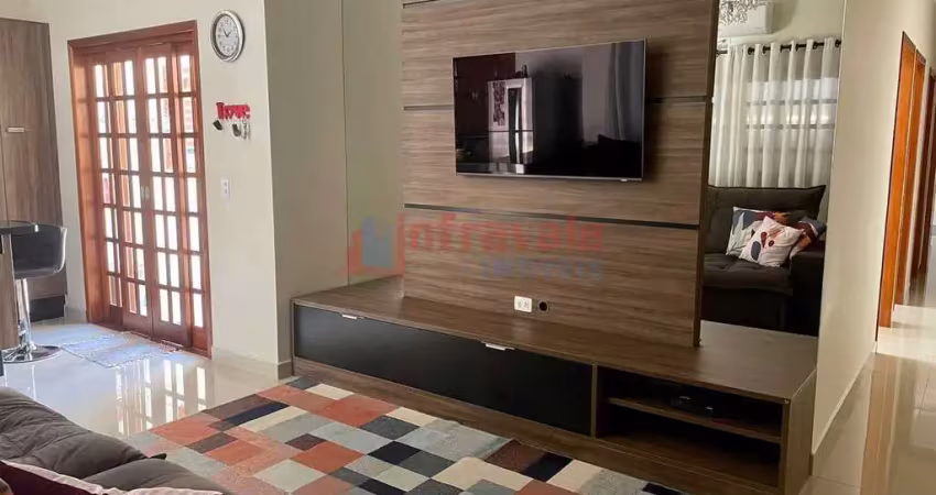 Casa com 3 dorms, loteamento villa branca, jacareí - r$ 745 mil, cod: 12712
