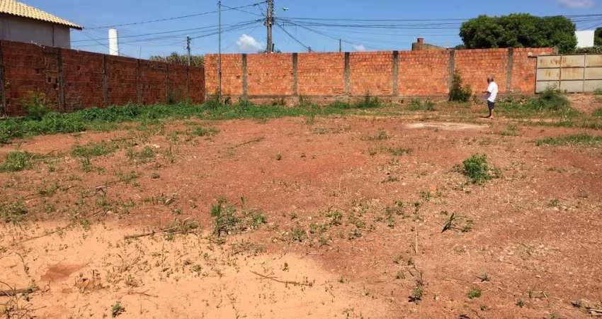 Terreno Lote 13 com 360 m2