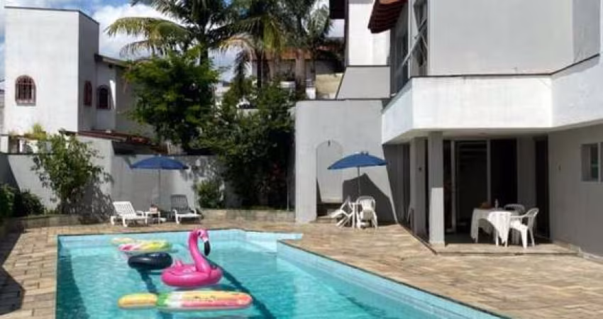 Piscina maravilhosa.