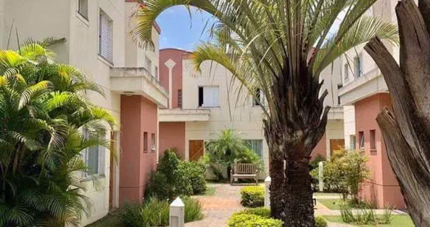 Linda casa em condomínio