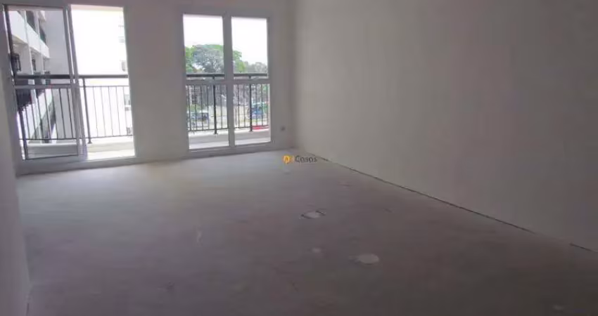 Sala comercial em um condomínio moderno, ótima localização.