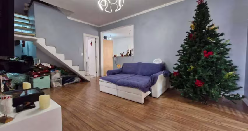 Sobrado com 3 quartos, 1 suíte, 117m². Vila Bela.