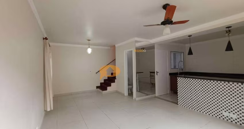 Sobrado em condomínio fechado com 03 dormitórios e 03 vagas - Ipiranga