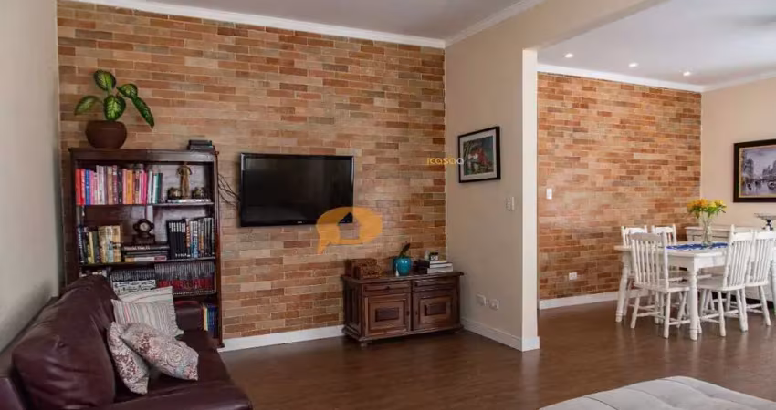 Casa a venda, de vila com 02 dormitórios e 03 vagas - Cambuci