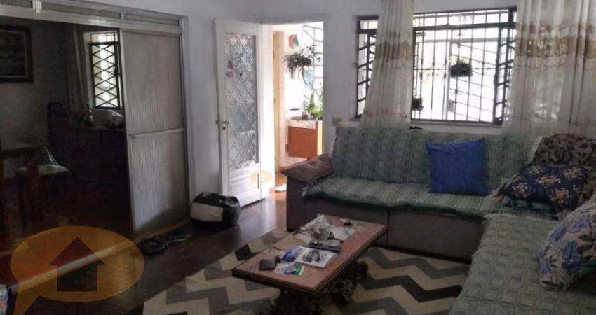 Sobrado com 450 m², 04 dormitórios e 04 vagas de garagem - Vila Livieiro.