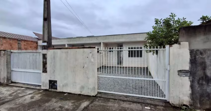 Casa geminada para alugar, r$ 2.000,00 bairro gravatá em navegantes/sc.
