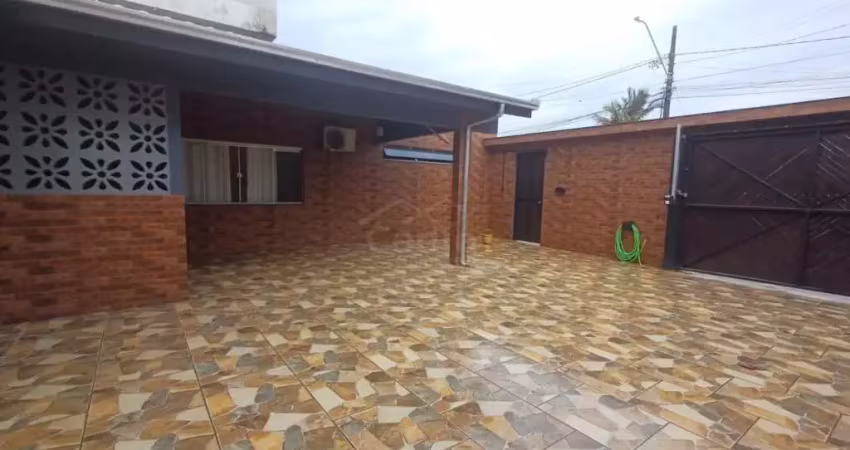 Casa para alugar, r$ 5.000,00 bairro meia praia, navegantes/sc.