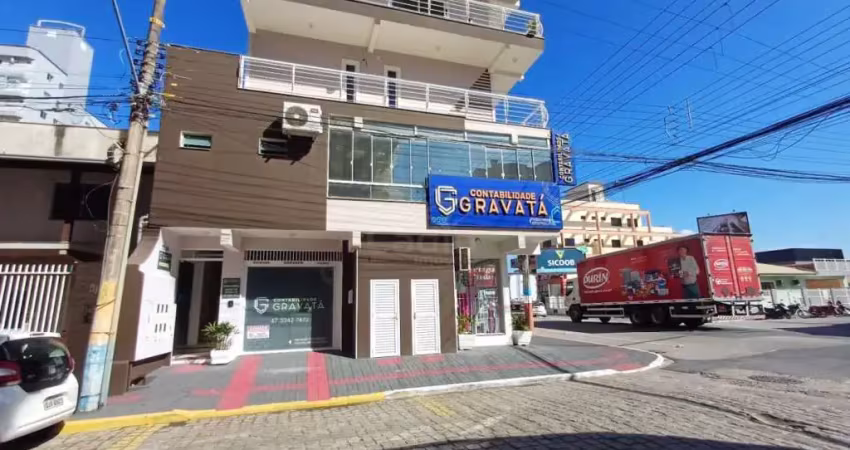 Sala comercial para alugar, r$ 2.800,00, bairro gravatá navegantes/sc.