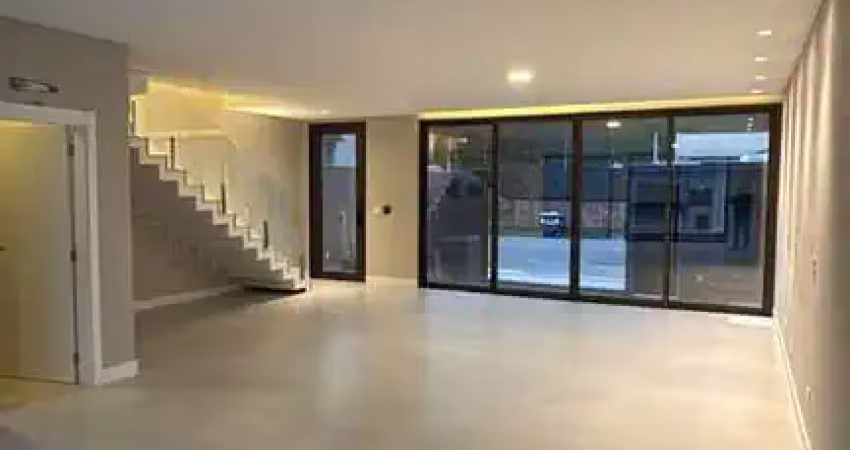 Casa com 3 quartos à venda na Rua Oscar Aparício Cardoso da Silva, 125, Barra, Balneário Camboriú