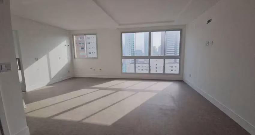 Apartamento com 4 quartos à venda na Rua 1111, 59, Centro, Balneário Camboriú