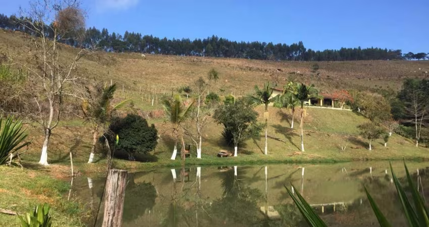 Sítio para Venda em Nazaré Paulista, BAIRRO DO RIBEIRÃO ACIMA, 2 dormitórios, 1 suíte, 1 banheiro, 3 vagas