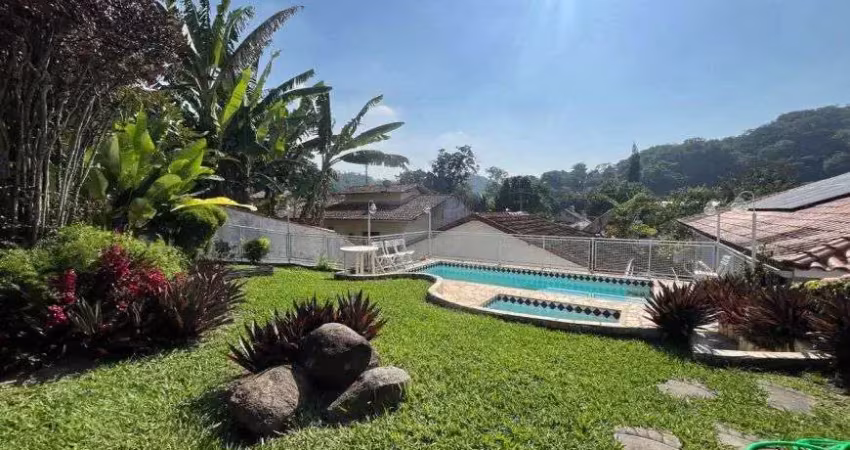 Um Refúgio em Meio à Natureza – Casa dos Sonhos em Pendotiba!