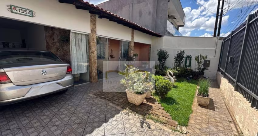 CASA  A VENDA E OU ALUGUEL