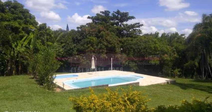 Chácara formada com muito verde