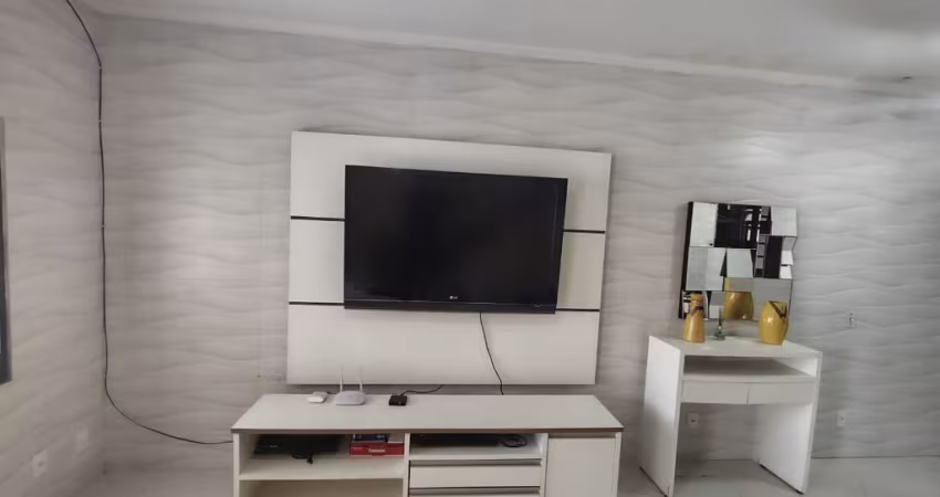 Sobrado com 2 dormitórios sendo 1 suite excelente acabamento