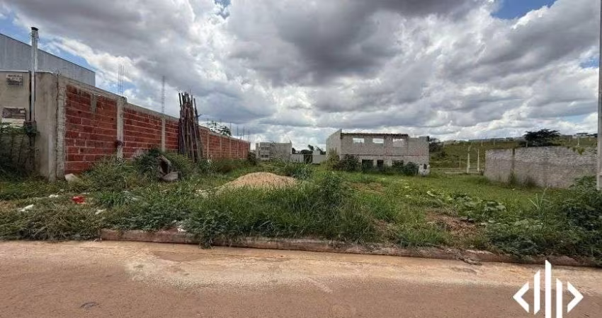 Imóvel para venda possui 300 metros quadrados em Residencial Cerejeiras II Etapa - Anápolis - GO